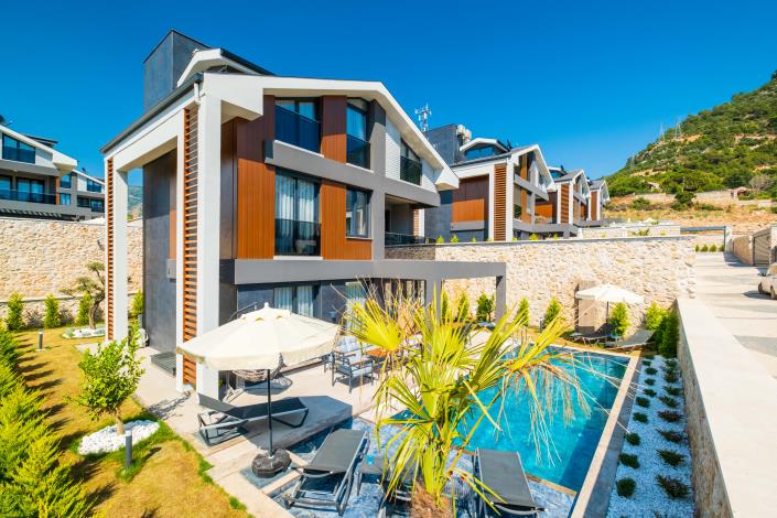 Image No.1-4 Bed Villa for sale