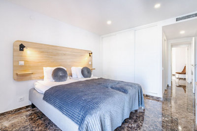 1211la-duquesamalagamiddle-floor-apartment11