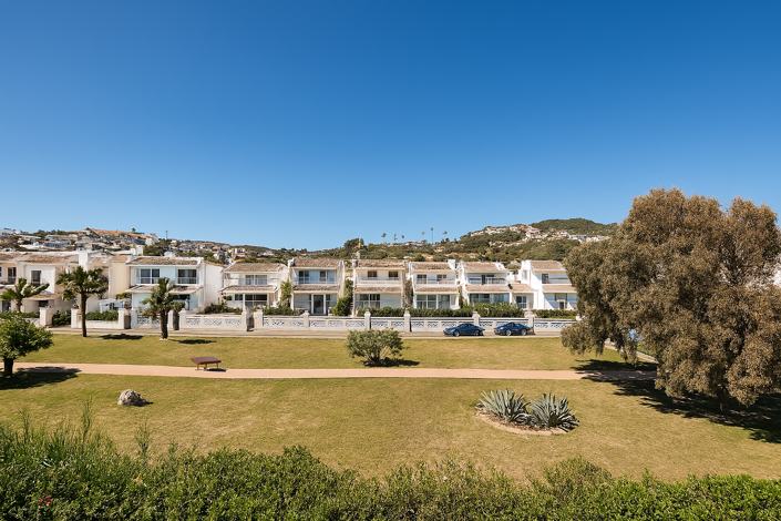 Image No.17-3 Bed Property for sale