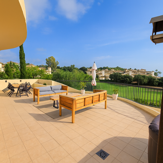 Image No.11-2 Bed Property for sale