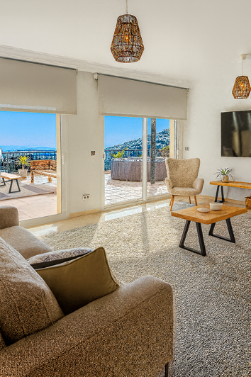 Image No.21-2 Bed Property for sale