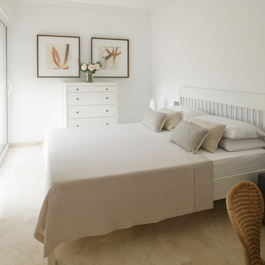 Image No.23-2 Bed Property for sale