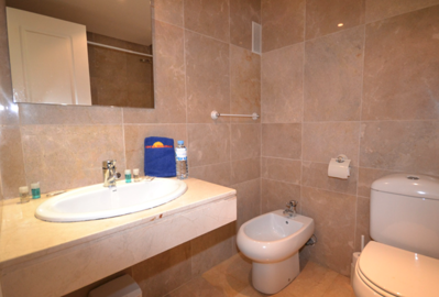 m280820la-duquesamalagamiddle-floor-apartment