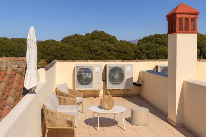 Image No.14-3 Bed Property for sale