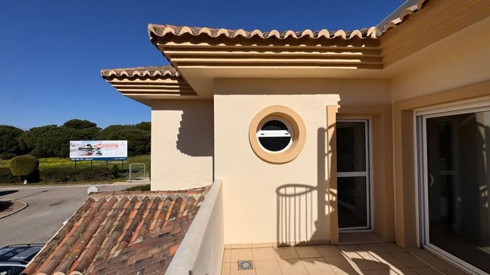 Image No.17-3 Bed Property for sale