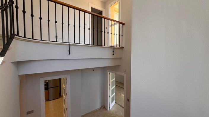 Image No.5-3 Bed Property for sale