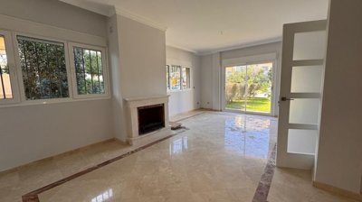 6-fa543ff60f4e104718a0562ed3ccbf30