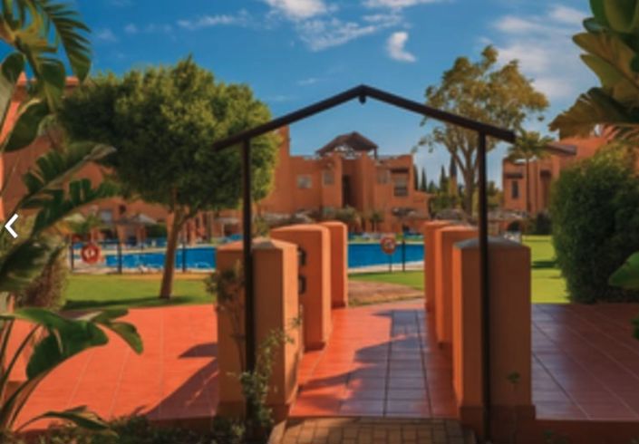 Image No.4-2 Bed Property for sale