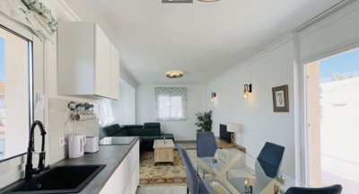 12-9d2414e6554ff283a7dbb3894364f2bd