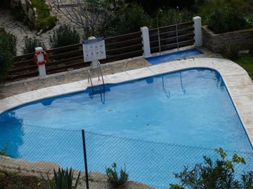 rs10057la-duquesamalagadetached-villa12