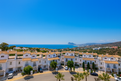 28795la-duquesamalagasemi-detached-house11