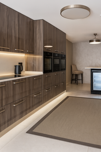 Image No.14-3 Bed Property for sale