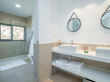 29175la-duquesamalagadetached-villa11