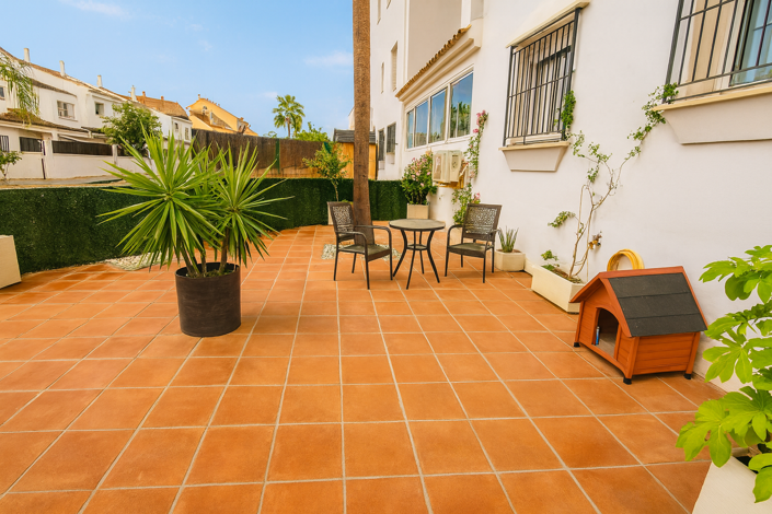 Image No.2-2 Bed Property for sale