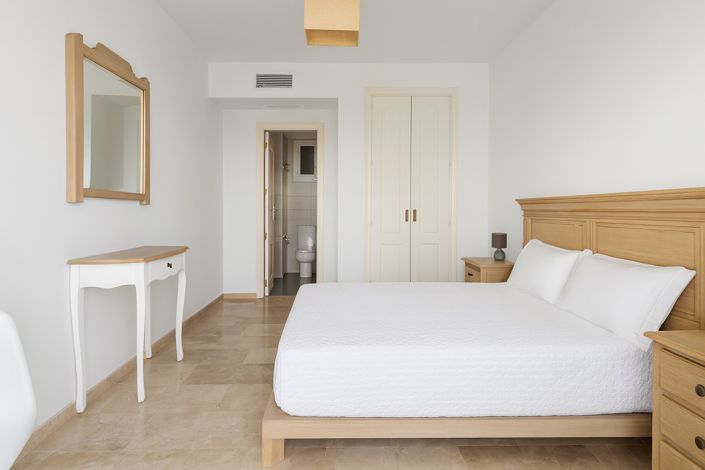 Image No.6-2 Bed Property for sale