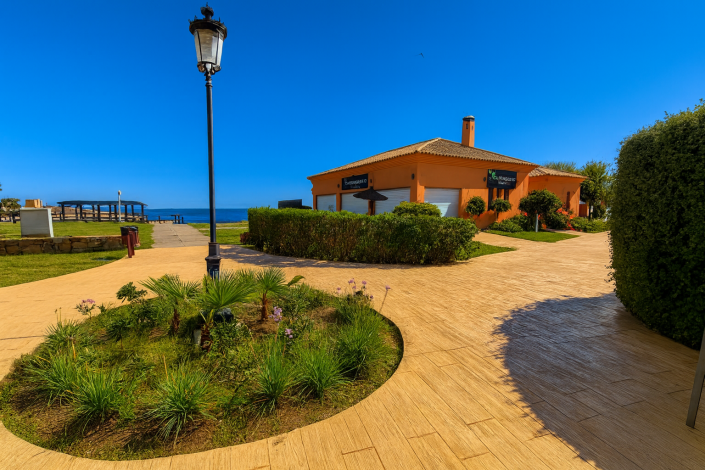 Image No.10-3 Bed Apartment for sale