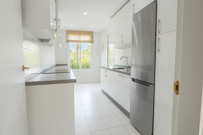 Image No.20-3 Bed Apartment for sale