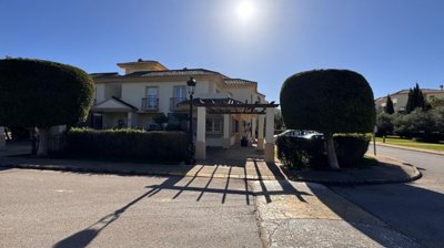 15-e65d437abef3cdae9b514eeeb695a8b9