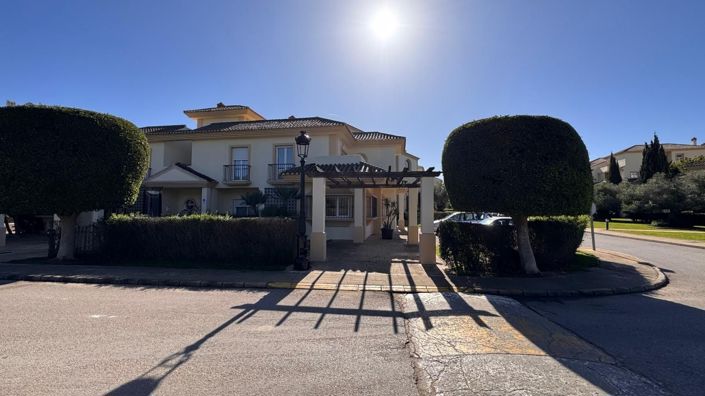 Image No.16-3 Bed Property for sale