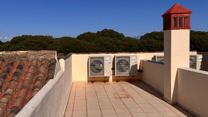 Image No.19-3 Bed Property for sale