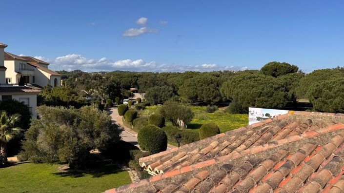 Image No.20-3 Bed Property for sale