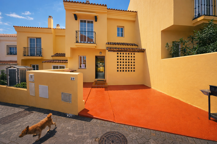 Image No.20-4 Bed Property for sale