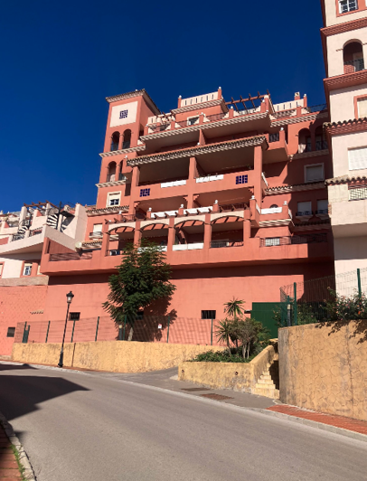 Image No.7-3 Bed Property for sale