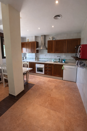 Image No.6-Propriété de 3 chambres à vendre à Casares