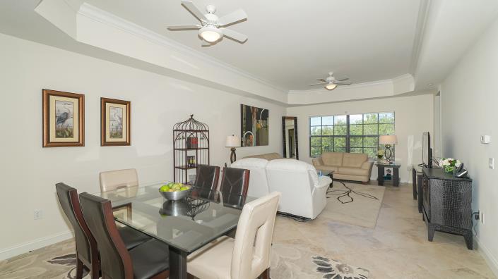 Image No.8-3 Bed Condo for sale