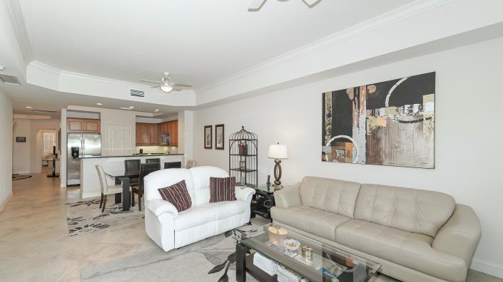 Image No.12-3 Bed Condo for sale