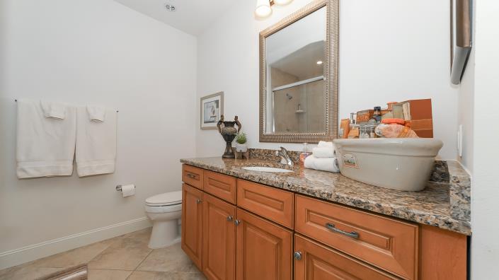 Image No.27-3 Bed Condo for sale