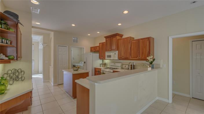 Image No.14-4 Bed House for sale