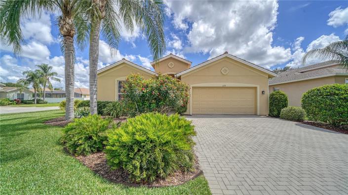 Image No.3-3 Bed House for sale