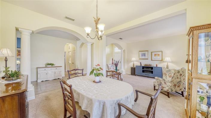 Image No.11-3 Bed House for sale