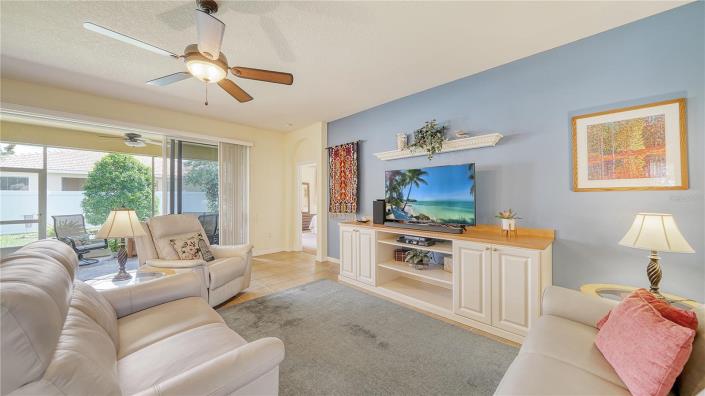 Image No.19-3 Bed House for sale