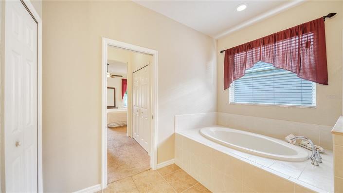 Image No.37-3 Bed House for sale