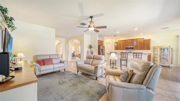 Image No.45-3 Bed House for sale