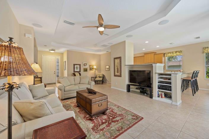 Image No.3-2 Bed House for sale