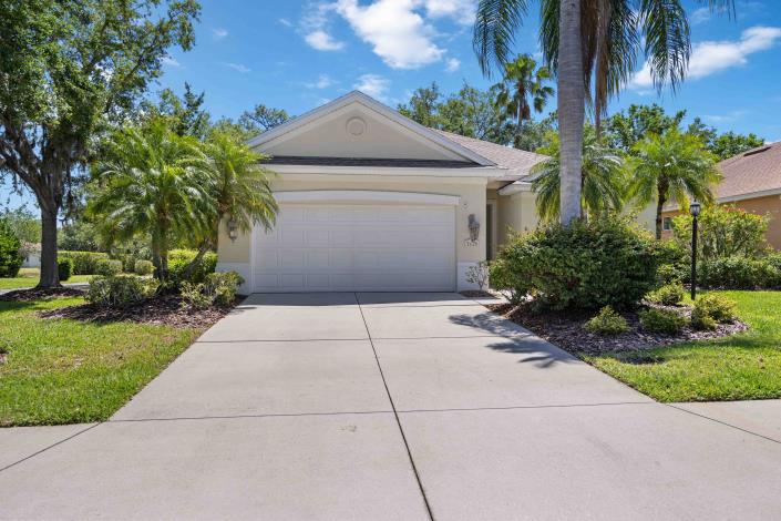 Image No.8-2 Bed House for sale