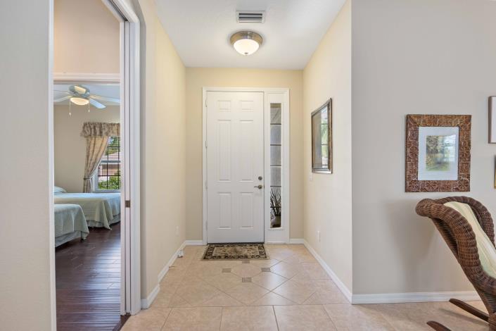 Image No.10-2 Bed House for sale