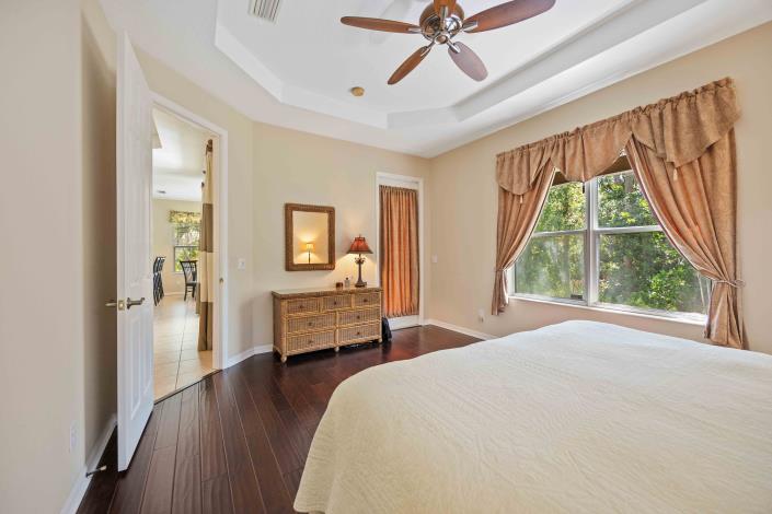 Image No.18-2 Bed House for sale