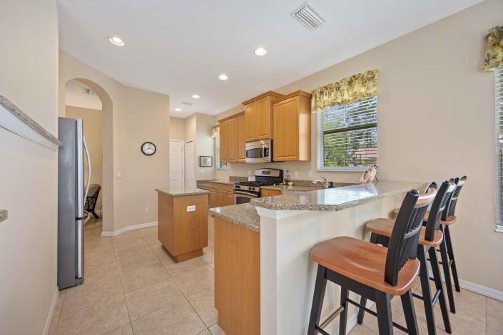 Image No.19-2 Bed House for sale