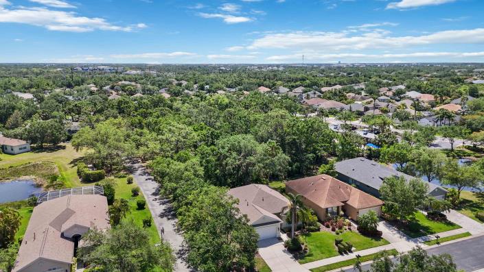 Image No.28-2 Bed House for sale