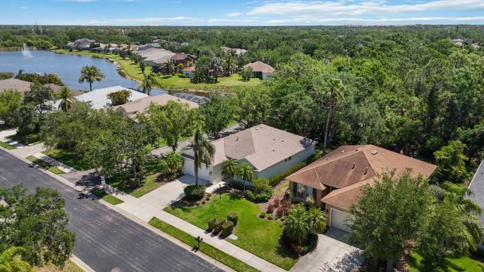 Image No.31-2 Bed House for sale