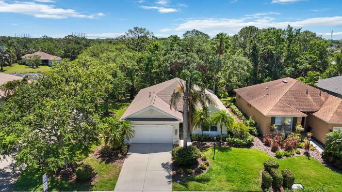 Image No.35-2 Bed House for sale