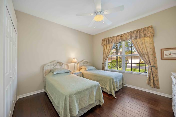 Image No.43-2 Bed House for sale