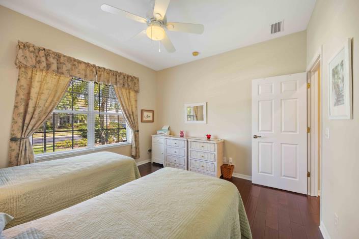 Image No.44-2 Bed House for sale