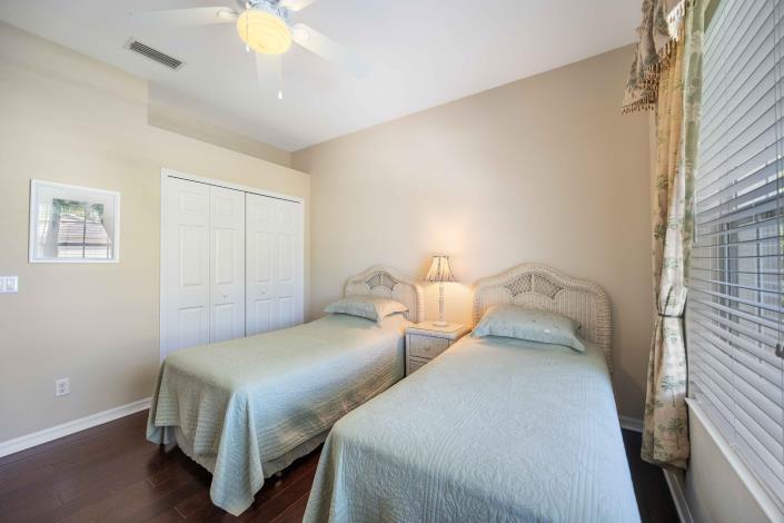 Image No.45-2 Bed House for sale