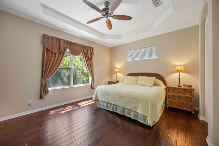 Image No.48-2 Bed House for sale