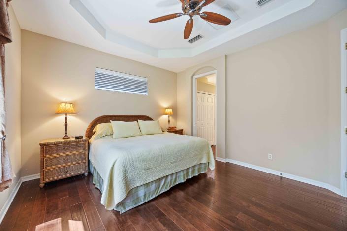 Image No.49-2 Bed House for sale